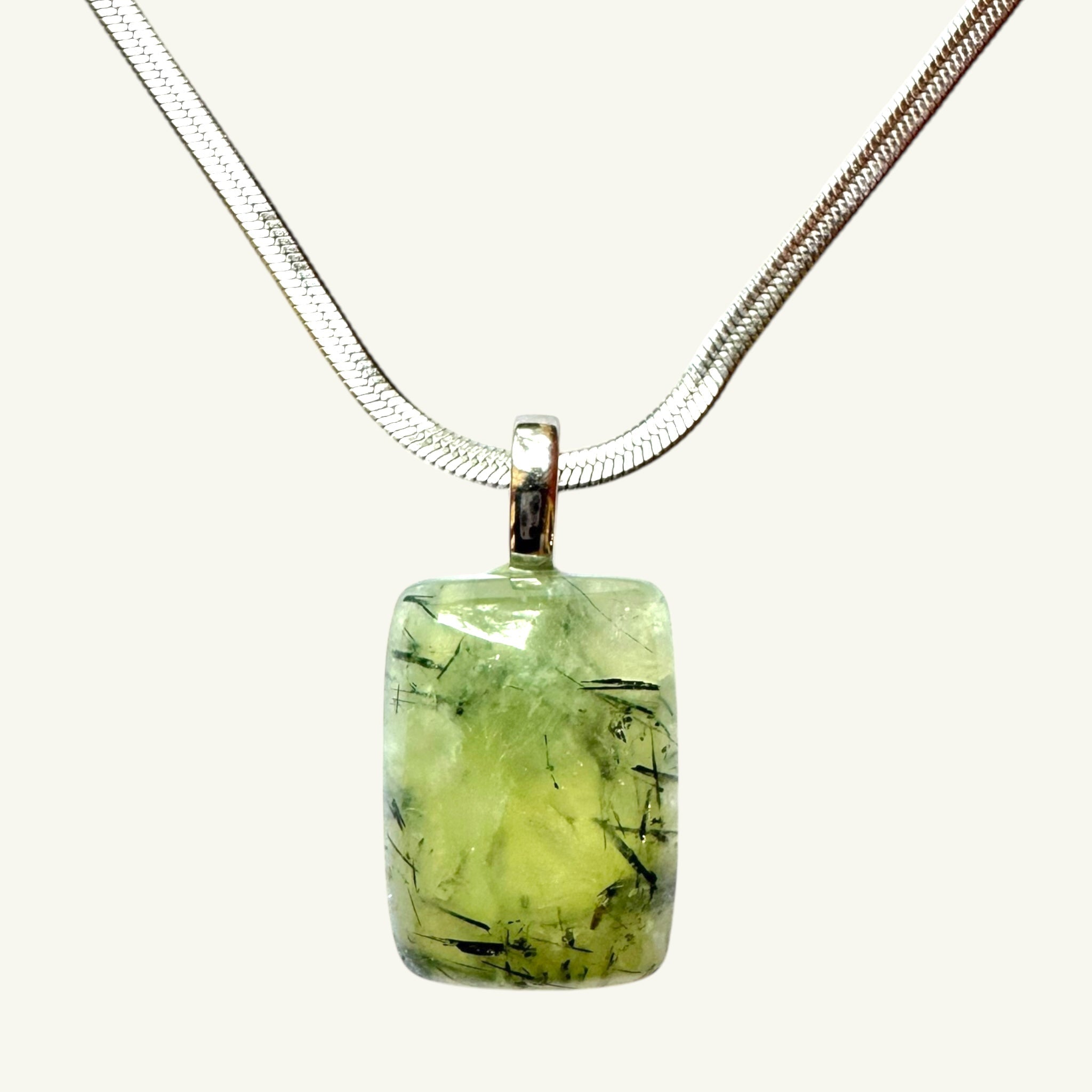 Collana prehnite 25x17 mm Sharifa Crystals